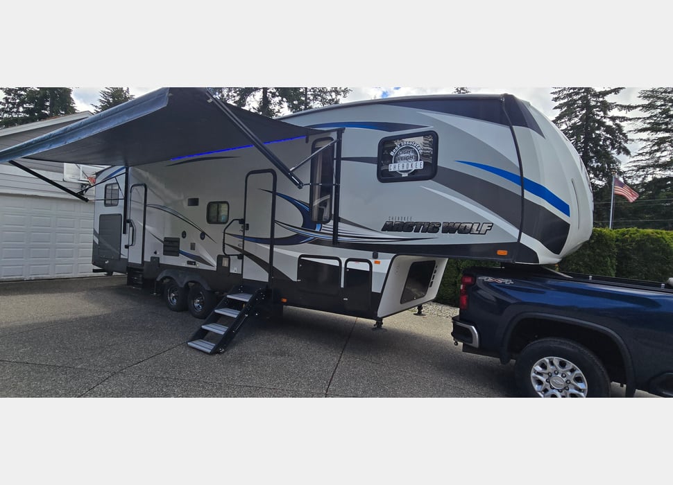 Fifth Wheel rentals in Bainbridge Island