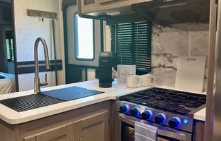 2021 CrossRoads RV Sunset Trail SS272BH