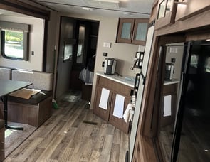 Keystone RV Hideout 29DFSWE