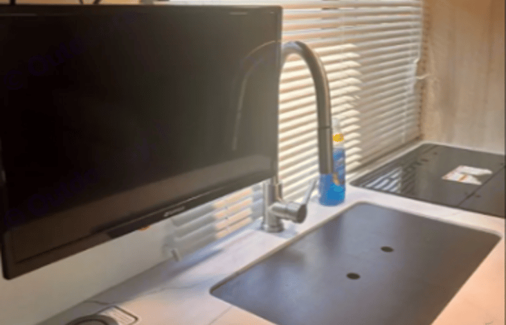 TV & phone charging port, runs on solar!