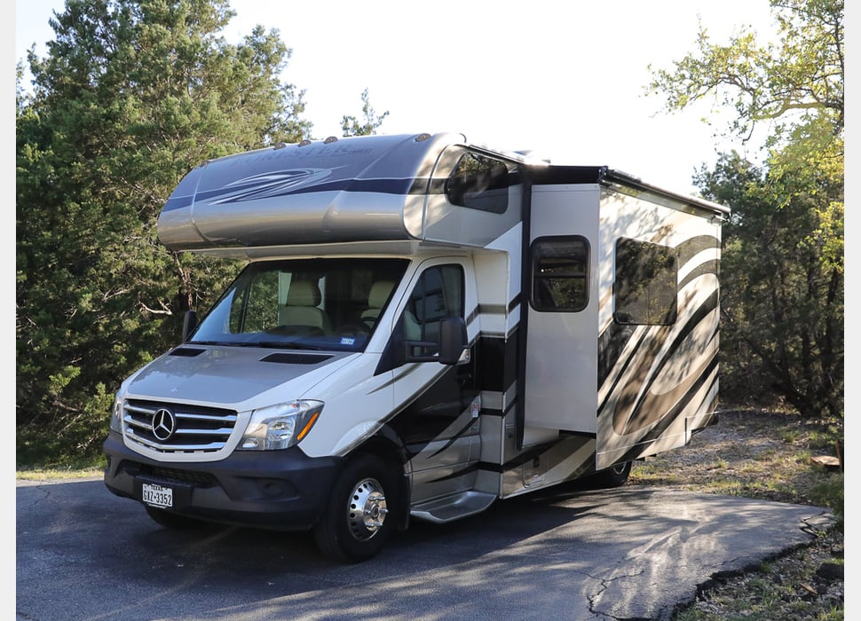 Class C Motor Home rentals in Austin