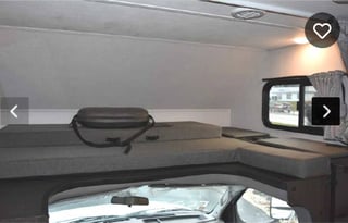 BELLA-Sleep 8 - 10 2018 Forest River Sunseeker RV