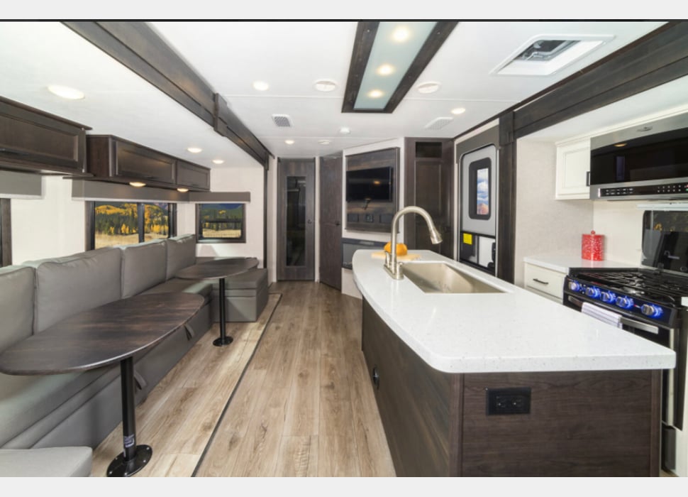 Fifth Wheel rentals in Sacramento