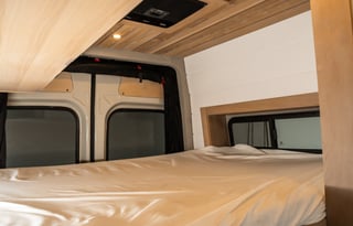 Explore & Escape - Luxury Mercedes Sprinter 2500