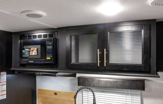 Luxury RV w/patio, Relax - bbq