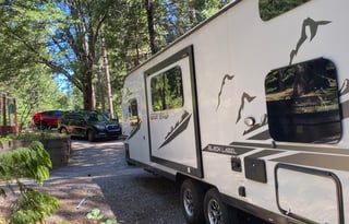 Family RV—Sleeps 8, Fully Stocked & Pet Friendly