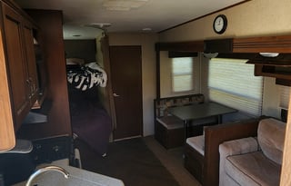 5th Wheel Camper Rental on Famous Devils Lake ND!