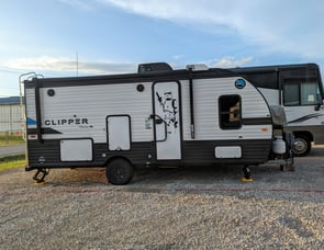Coachmen RV Clipper Ultra-Lite 182DBU