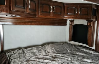 2018 Holiday Rambler Navigator 38F