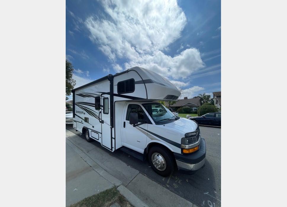 Class C Motor Home rentals in San Clemente