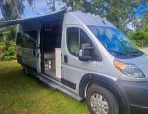 Thor Motor Coach Sequence 20L