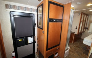 Unlimited Mileage Winebago Itasca Cambria 30C