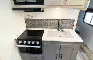 2022 Sundance 294BH 2 bedroom sleeps 10