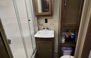 Wanderer-For Couples Who Love to Travel in Comfort