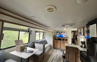 2022 Prime Time RV Avenger 26DBSLE