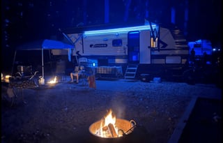 2022 Zinger 2 BR Bunkhouse - perfect for families!