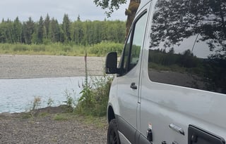 24 Class B Thor Sanctuary 19L Mercedes 4X4 Diesel