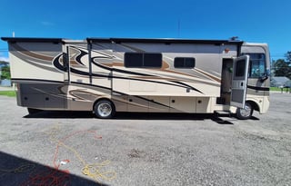 2014 HOLIDAY RAMBLER 36SBT