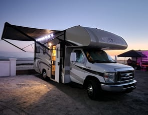 Thor Motor Coach Four Winds 23U