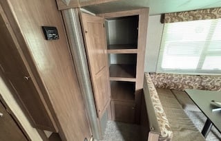 2018 Keystone RV Hideout 242LHS (T-2)