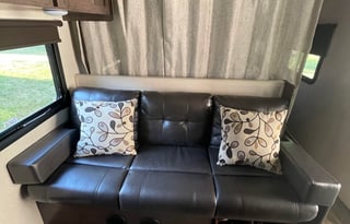 VanDenburghs Family Friendly Camper