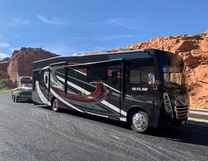Thor Motor Coach Outlaw 38MB