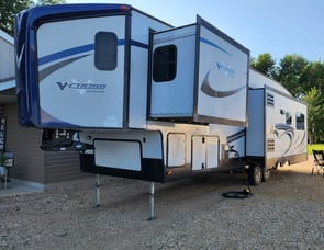 Forest River RV V-Cross plantinum VRL