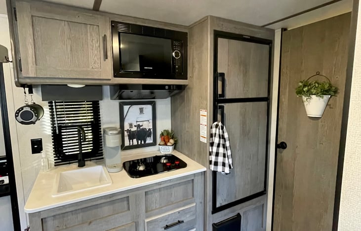 Kitchen - 2 burner stove,  fridge & freezer, sink, microwave, keurig