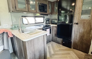 Trailer Swift - 2021 Forest River RV Salem 27RK