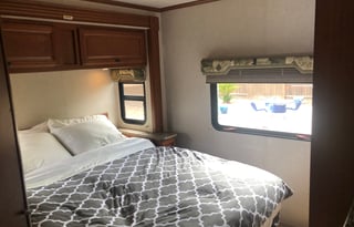 2010 Fleetwood RV Jamboree Sport 31M