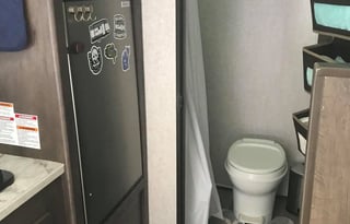 2021 Coleman lantern Lt 17b