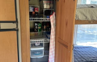 Large Camper - Vacation Ready/Full of Amenities