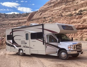 Coachmen RV Leprechaun 260QB Ford 450