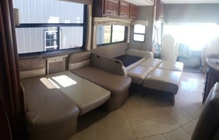 "Mo" fun- 2015 Coachmen Encounter 36BH(Bunk House)