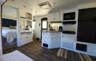 2016 Keystone RV Hideout 242LHS