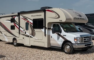 C9:Luxury Thor 10 Sleeper w 3 Bunks! 2 Slides-WiFi