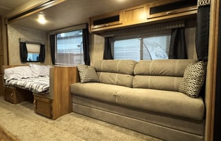 2017 Coachmen Catalina 243RBS