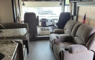 2019 Thor Motor Coach Freedom Traveler A-30