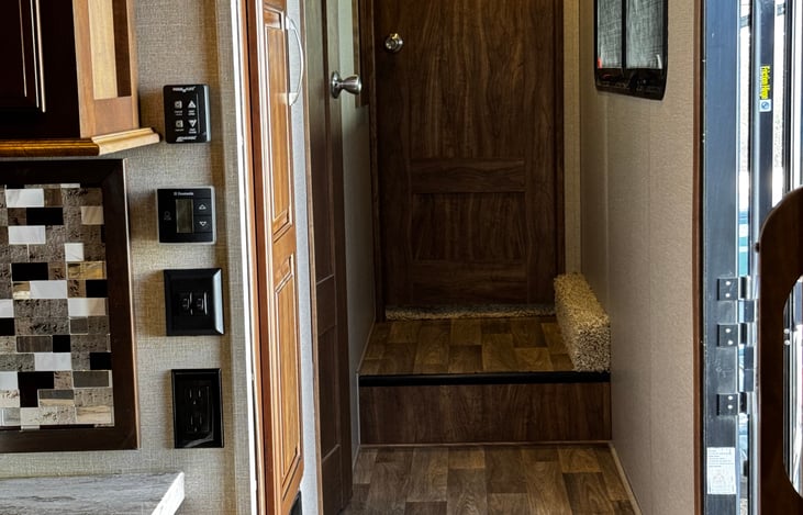 Hallway to bathroom and master bedroom.