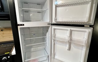 2022 GREY WOLF - PERFECT FAMILY CAMPER, SLEEPS 8