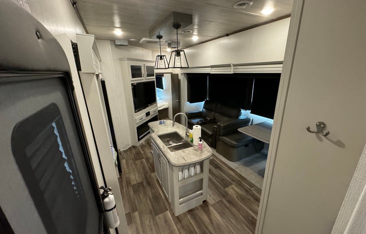 Spacious Kitchen With Island