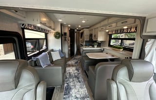 Modern Farmhouse Bunkhouse Motorhome 2022 Alante