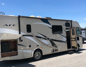 Thor Motor Coach ACE 29.3