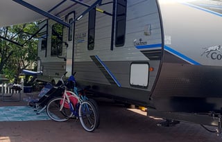 2022 Coachmen Legacy Edition 37 ft 303RKDS