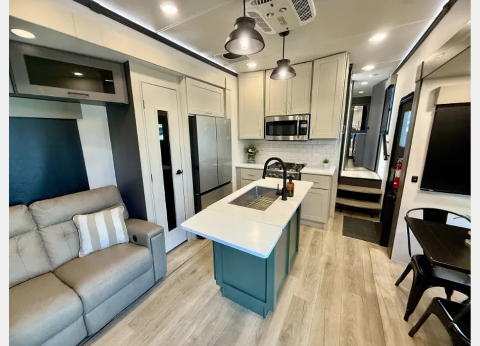 Fifth Wheel rentals in NOKOMIS