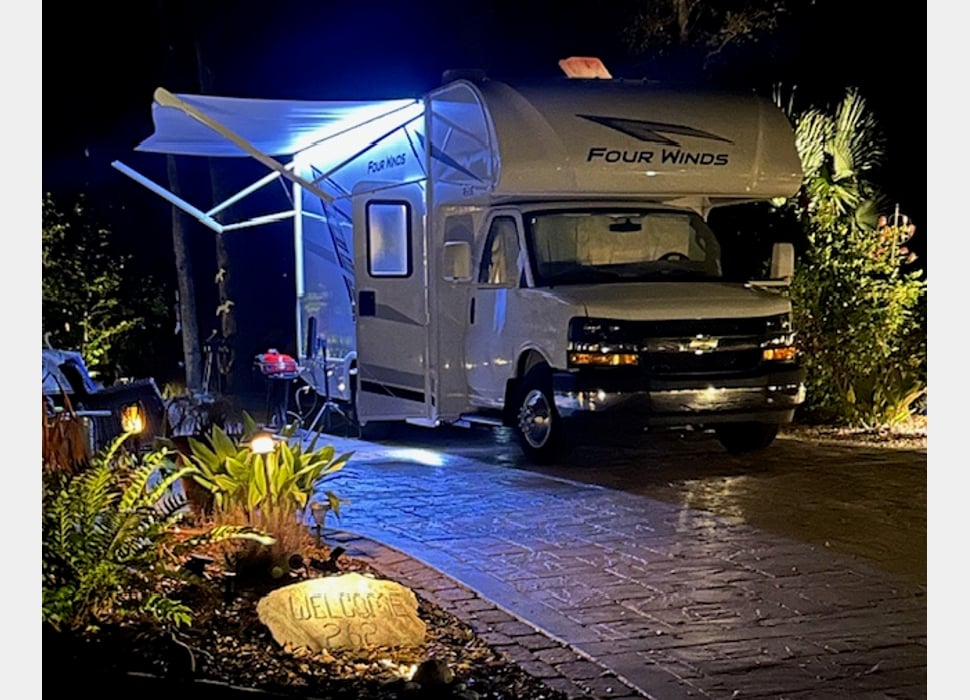Class C Motor Home rentals in Galion