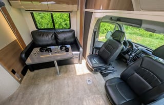 Itasca Navion | Classy Mercedes RV with 2 slides