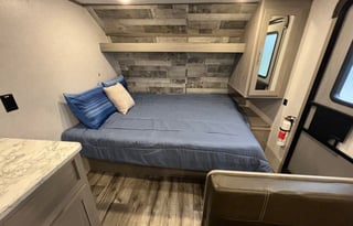 2022 Dutchmen RV Coleman Lantern LT Series 18BH