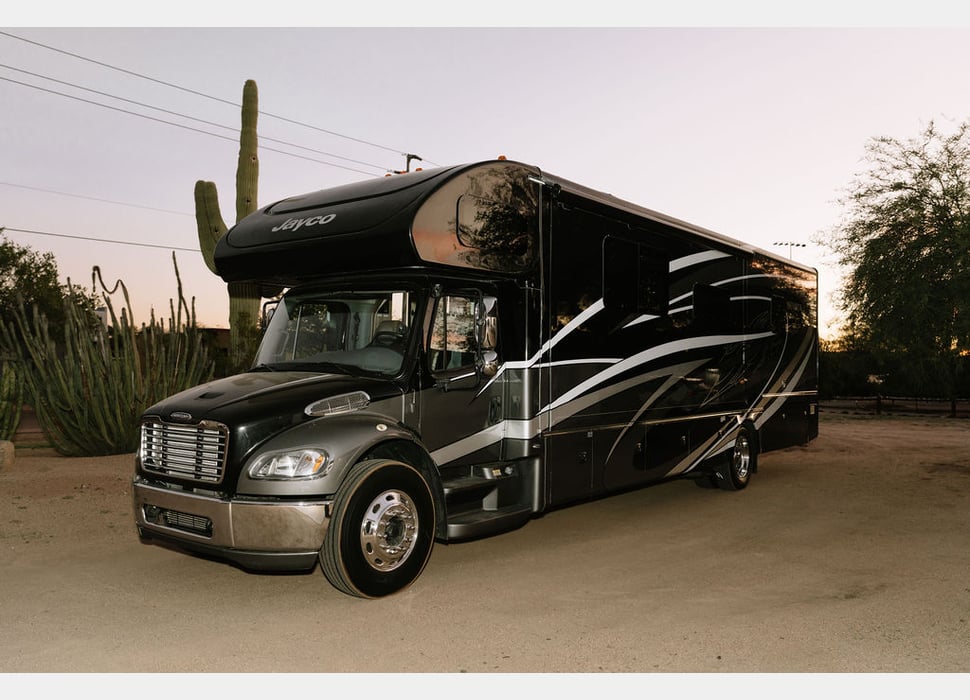 Class C Motor Home rentals in Mesa