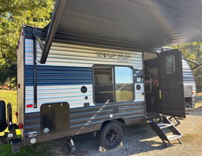 Forest River RV Cherokee Wolf Pup 16FQ